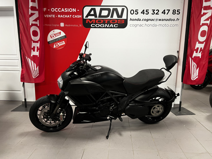 DIAVEL FL1200 DARK - COGNAC