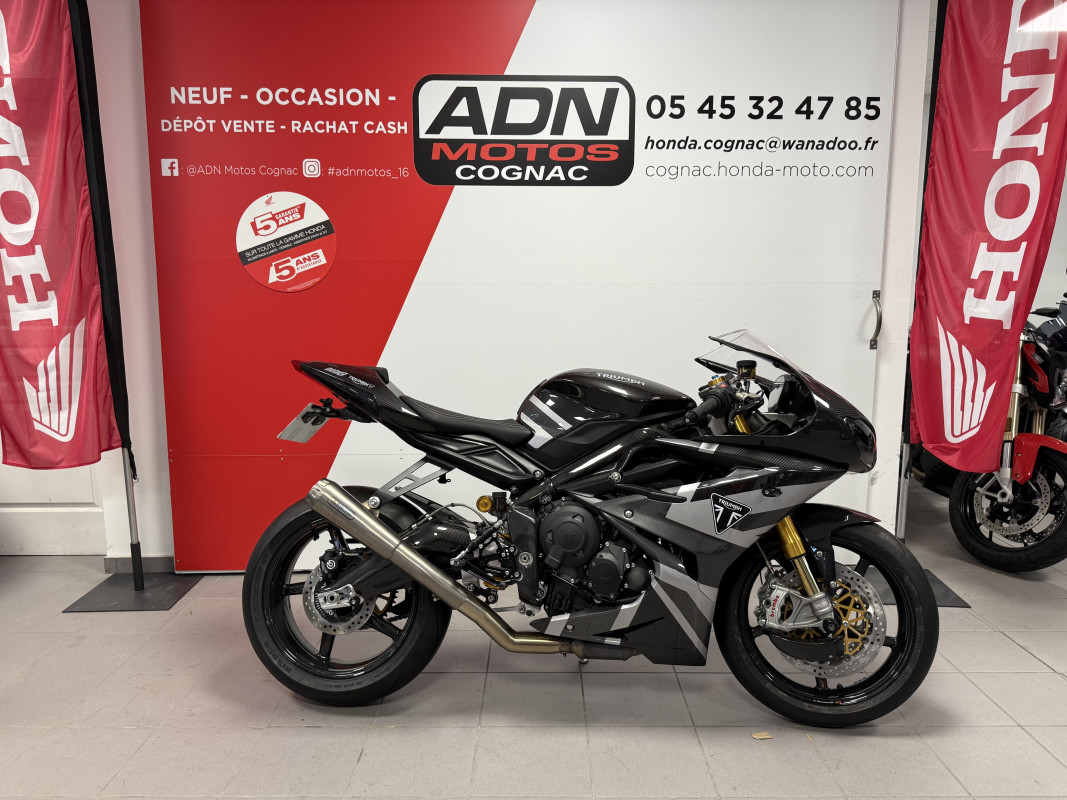TRIUMPH DAYTONA 765 - MOTO 2 ADN MOTOS  COGNAC 