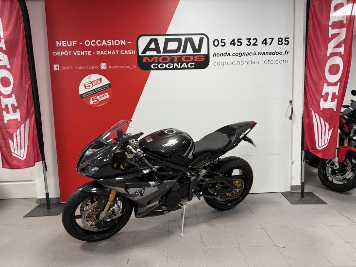TRIUMPH DAYTONA 765 - MOTO 2 - COGNAC