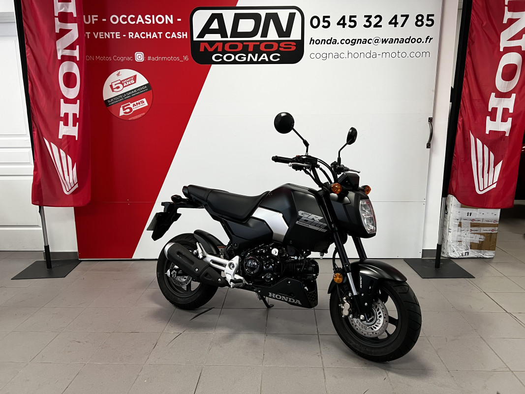 YAMAHA XP T-MAX 560 TECH MAX KAMO - 1ère Main - TMAX ESPACE MOTO 50  AGNEAUX 