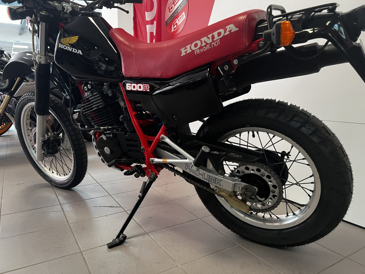 HONDA XLR600 - COGNAC